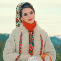 Stiu Romanii Sa Colinde — Georgiana Lobont