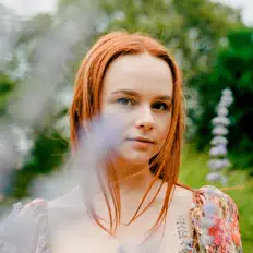 Ouça Olivia Murphy, assista a videoclipes, leia a biografia, veja as datas das turnês e mais!