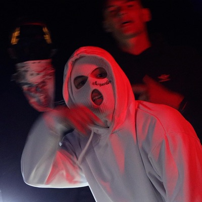 Nākamajā Robā - Single