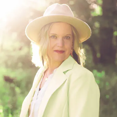Listen to Andrea Olson, watch music videos, read bio, see tour dates & more!