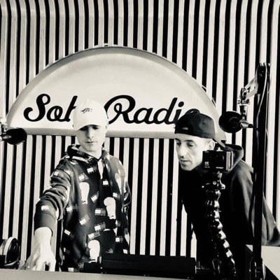 Full Clip Magazine (Intro) - Single