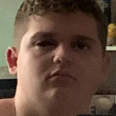 Slack Off Fantasy सुनें, म्यूज़िक वीडियो देखें, बायो पढ़ें, दौरे की तारीखें और बहुत कुछ देखें!