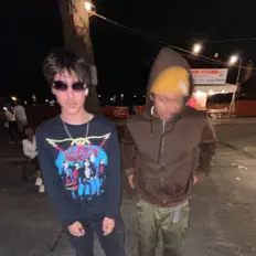 Deadauxを聴いたり、ミュージックビデオを鑑賞したり、経歴やツアー日程などを確認したりしましょう！