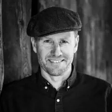 收听 Gareth Davies-Jones、观看音乐视频、阅读小传、查看巡演日期等 ！