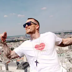 Ouça Freeman Vienna, assista a videoclipes, leia a biografia, veja as datas das turnês e mais!