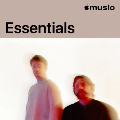 Ascolta Mount Kimbie Essentials con Mount Kimbie