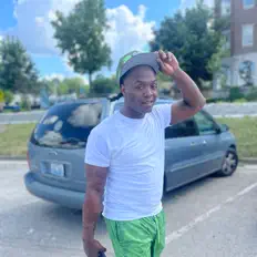 Escucha a CHASABAG BERICH, mira vídeos musicales, lee la biografía, consulta fechas de giras y mucho más.