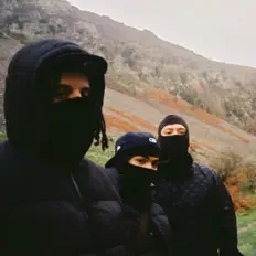 Escucha a VXMOB, mira vídeos musicales, lee la biografía, consulta fechas de giras y mucho más.