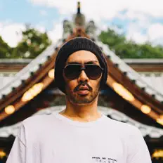 Hoshina Anniversaryを聴いたり、ミュージックビデオを鑑賞したり、経歴やツアー日程などを確認したりしましょう！