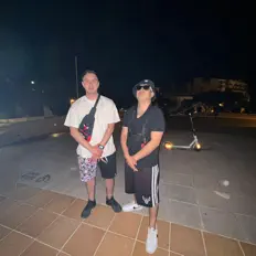 Axel Gを聴いたり、ミュージックビデオを鑑賞したり、経歴やツアー日程などを確認したりしましょう！