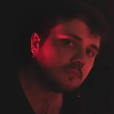 Listen to Ash Vee, watch music videos, read bio, see tour dates & more!