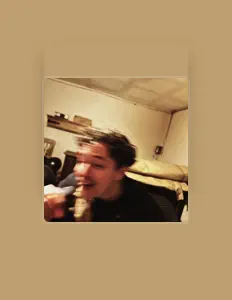 Ouça Abraham Hella, assista a videoclipes, leia a biografia, veja as datas das turnês e mais!