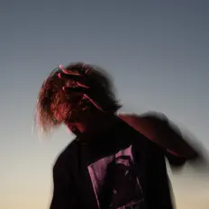 Posłuchaj wykonawcy cénta, obejrzyj teledyski, przeczytaj biografię, zobacz daty tras koncertowych i nie tylko!