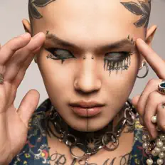 收听 Don Dior、观看音乐视频、阅读小传、查看巡演日期等 ！