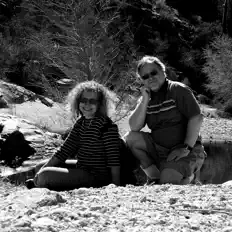 收听 Andrews Way、观看音乐视频、阅读小传、查看巡演日期等 ！