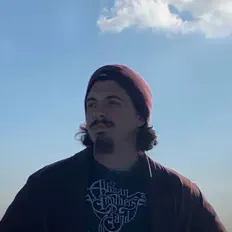 聆聽 Vincent Manzullo、觀看音樂影片、閱讀小傳、查看巡演日期等！