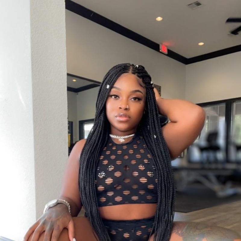 Diamond Dondada - She's Back (Freestyle)