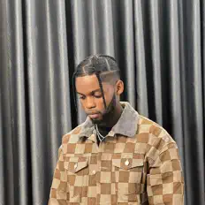 聆聽 Xception、觀看音樂影片、閱讀小傳、查看巡演日期等！