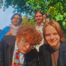 Escucha a это электробус., mira videos musicales, lee su biografía, consulta las fechas de las gira y más.