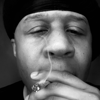I get so HIGH - Single
