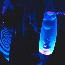 Boy On the Internet guardin & cr1tter