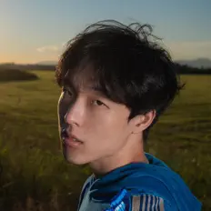 Dengarkan seungjin, tonton video musik, baca bio, lihat tanggal tur & lainnya!