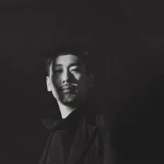 聆聽 ArkaToni、觀看音樂影片、閱讀小傳、查看巡演日期等！