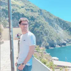 Ouve Alish, vê vídeos de música, lê a biografia, vê as datas da digressão e muito mais!