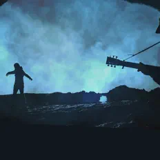 Real Fictionを聴いたり、ミュージックビデオを鑑賞したり、経歴やツアー日程などを確認したりしましょう！