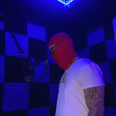 Escucha a Aviator DA Hurk, mira videos musicales, lee su biografía, consulta las fechas de las gira y más.