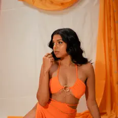 Dengarkan Archana, tonton video musik, baca bio, lihat tanggal tur & lainnya!