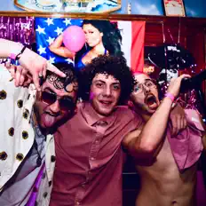 Willowbrook: песни, клипы, биография, даты выступлений и многое другое.