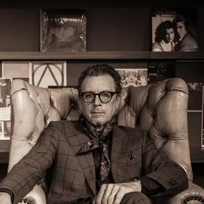 Listen to St. Paul Peterson, watch music videos, read bio, see tour dates & more!