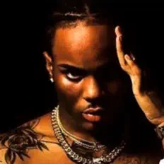 收听 Potent Colors、观看音乐视频、阅读小传、查看巡演日期等 ！