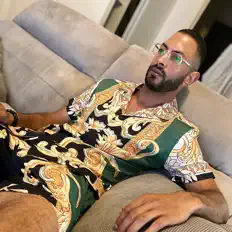 Luister naar Nocturne, bekijk muziekvideo's, lees de bio, bekijk de tourdata, en meer!