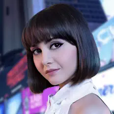 Gökçe Özgül을(를) 듣고, 뮤직 비디오를 보고, 약력을 읽고, 투어 일정 등을 확인하세요!