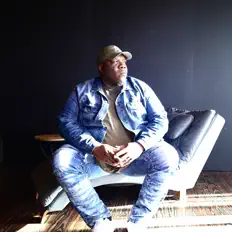 Listen to Wallace Grant II, watch music videos, read bio, see tour dates & more!