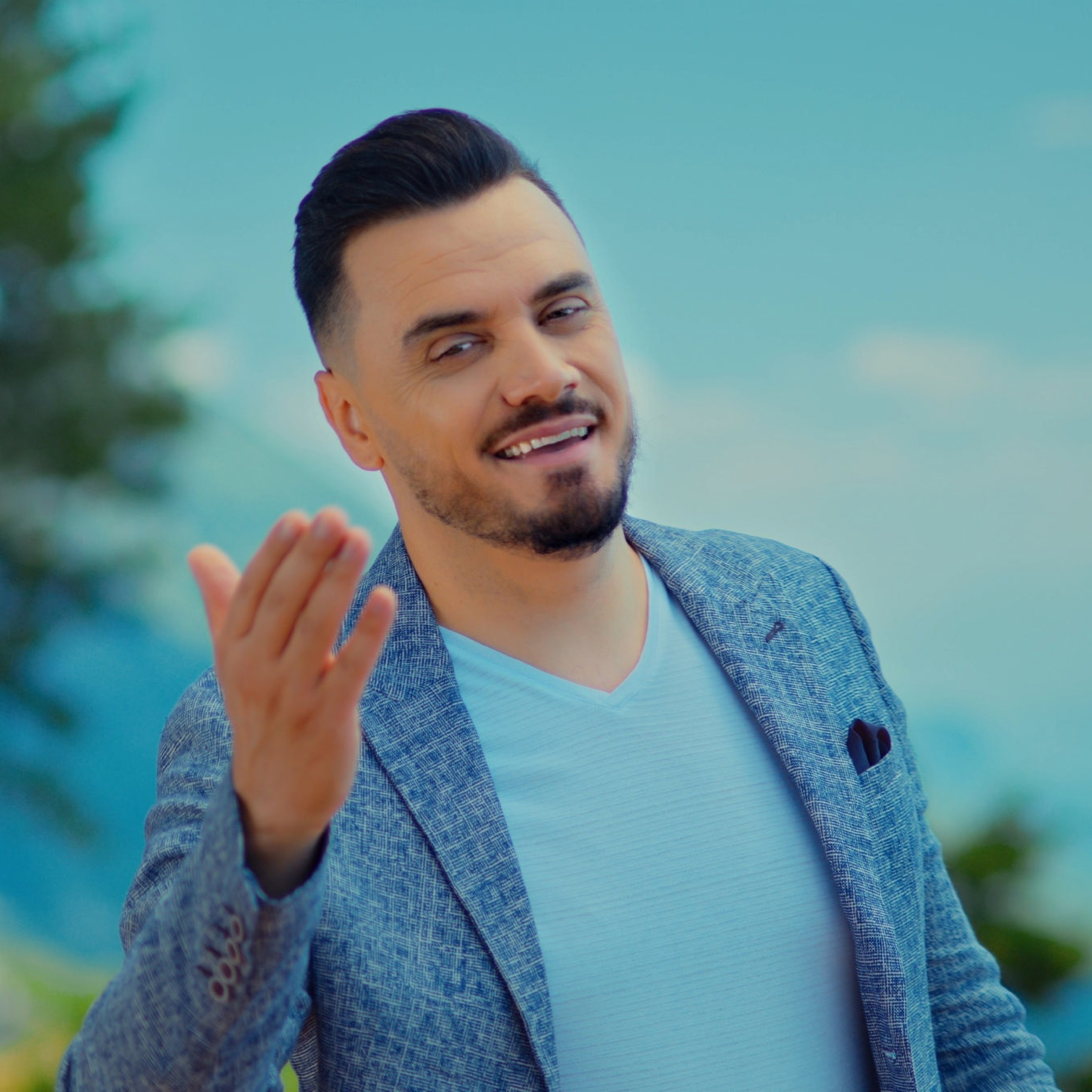 Vani Gjuzi - Kam dy a tri netë & Çu këput e ra një yll Kolazh