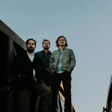 The Prescriptionsを聴いたり、ミュージックビデオを鑑賞したり、経歴やツアー日程などを確認したりしましょう！