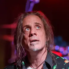 收听 Bret Mosley、观看音乐视频、阅读小传、查看巡演日期等 ！