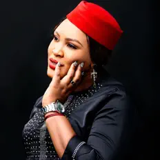 Ernieola Olusoga을(를) 듣고, 뮤직 비디오를 보고, 약력을 읽고, 투어 일정 등을 확인하세요!