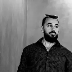 Poslechněte si interpreta Soulspark, sledujte hudební videa, přečtěte si životopis, podívejte se na data turné a další informace.