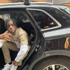 Ouve Lil 6, vê vídeos de música, lê a biografia, vê as datas da digressão e muito mais!