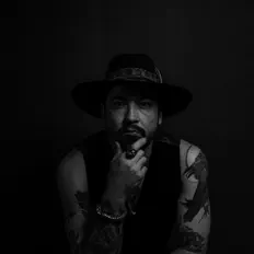 Dengarkan Arkansas Dave, tonton video musik, baca bio, lihat tanggal tur & lainnya!