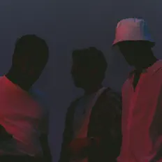 聆聽 VEAUX、觀看音樂影片、閱讀小傳、查看巡演日期等！