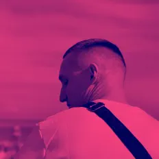 Dengarkan MadMar, tonton video musik, baca bio, lihat tanggal tur & lainnya!