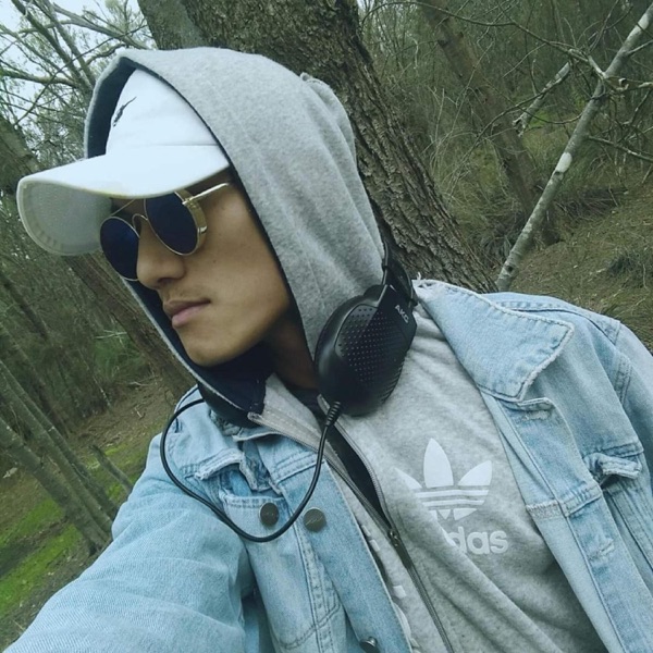 BIRD (Toe Poe) (feat. DOH CHI)