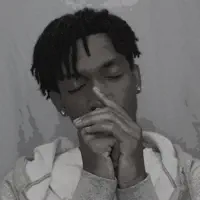 undefined सुनें, म्यूज़िक वीडियो देखें, बायो पढ़ें, दौरे की तारीखें और बहुत कुछ देखें!