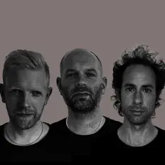 Ouça General Admin, assista a videoclipes, leia a biografia, veja as datas das turnês e mais!