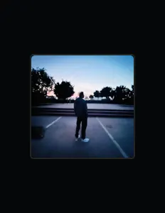 Asla15を聴いたり、ミュージックビデオを鑑賞したり、経歴やツアー日程などを確認したりしましょう！